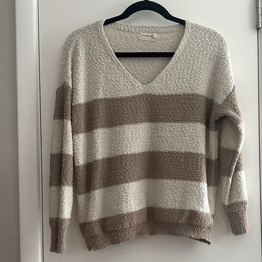 DREAMERS Sweater